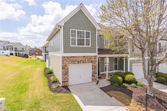 6617 Splashwater Dr, Flowery Branch, GA 30542