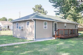 714 S Ninnescah St, Pratt, KS 67124
