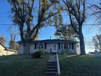 807 Main St, Waverly, MO 64096