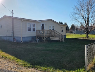 60 Page Ave, Craigsville, WV 26205