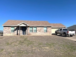 210 Hilltop Cir, Blue Ridge, TX 75424