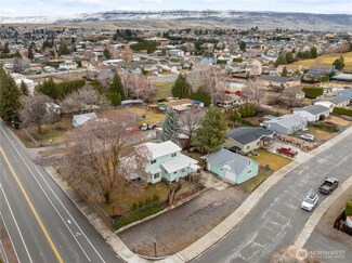 1703 3rd St SE, East Wenatchee, WA 98802