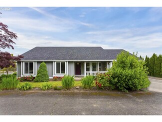 15194 SE Pioneer Dr, Clackamas, OR 97015