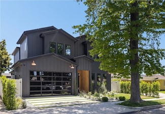 5222 Ventura Canyon Ave, Sherman Oaks, CA 91401