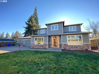 721 NE 160th Ave, Portland, OR 97230