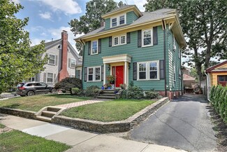 111 Upton Ave, Providence, RI 02906