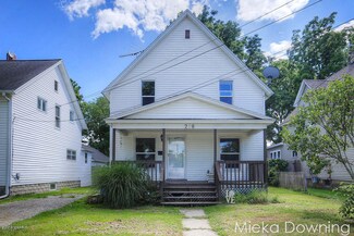 208 W Sheridan St, Fremont, MI 49412