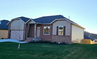 1109 S Swift Ave, Ozark, MO 65721
