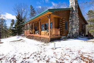 4339 N Scenic Hwy, Honor, MI 49640
