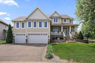 3321 Willie Dr, Burnsville, MN 55337