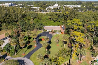 214 Quercus Ct, Wellington, FL 33414