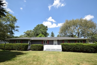 168 Washington Ave, Chesterton, IN 46304