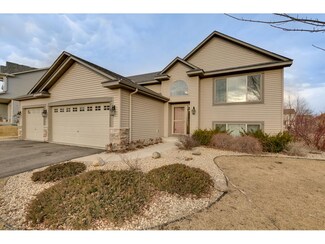 2565 Coldwater Crossing, Mayer, MN 55360