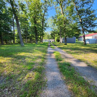 6867 E Apple Ave, Muskegon, MI 49442