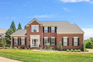 6744 N Creekwood Dr, Brentwood, TN 37027