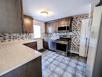 112 Kingston St, North Andover, MA 01845