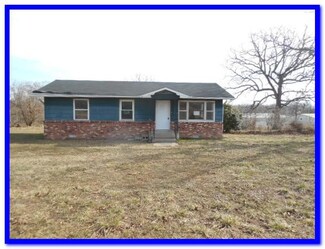 12404 State Highway C, Norwood, MO 65717
