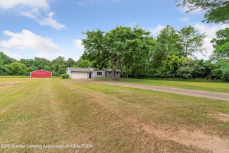 7870 Beardslee Rd, Owosso, MI 48867