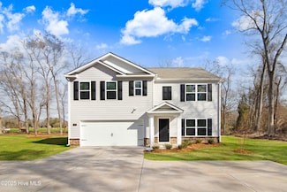 307 Gray St, La Grange, NC 28551