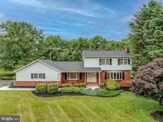 182 Humphrey Ln, Falling Waters, WV 25419