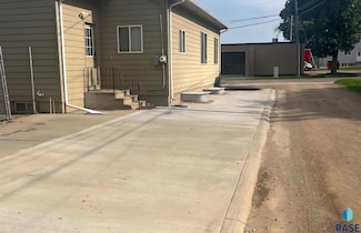 610 W 31st St, Sioux Falls, SD 57105