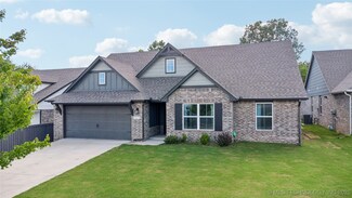 3618 S 12th Place, Broken Arrow, OK 74011