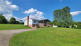 1433 W Pitt St, Jennerstown, PA 15547
