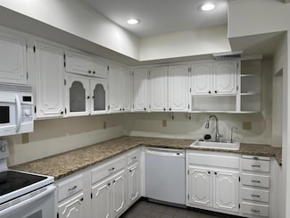 346 Yorktowne Cir, Lake Worth, FL 33462
