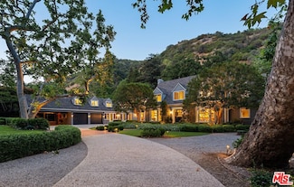 2600 Mandeville Canyon Rd, Los Angeles, CA 90049