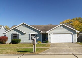 802 S Sunny Ln, Urbana, IL 61802
