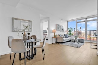 1000 3rd St Unit 902, San Francisco, CA 94158