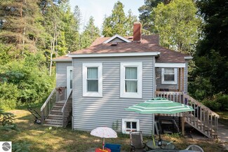4068 Cedar Run Rd, Traverse City, MI 49684