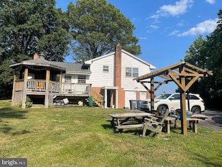 8986 Hooes Rd, Lorton, VA 22079