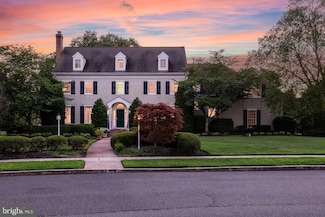 825 Loveland Rd, Moorestown, NJ 08057