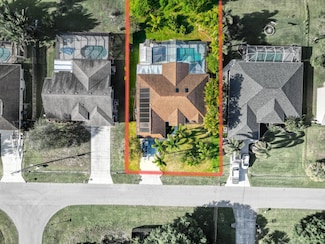 139 NE Royce Ave, Port Saint Lucie, FL 34983
