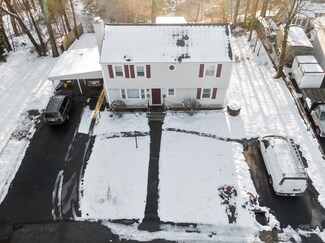 389 Boylston St, Lowell, MA 01852