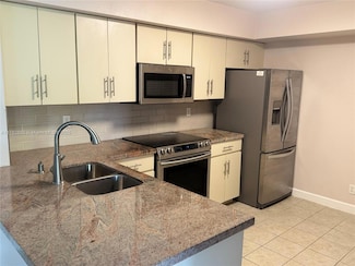 10125 W Sunrise Blvd Unit 205, Plantation, FL 33322