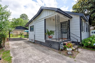 1915 Hawthorne St, Savannah, GA 31404