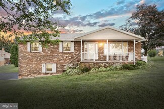 4484 Walters Hatchery Rd, Spring Grove, PA 17362