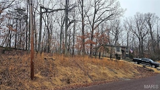 717 Hearthstone Dr, Charrette Township, MO 63357