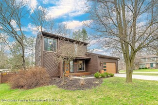1211 Teakwood Cir, Haslett, MI 48840