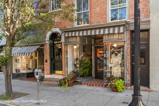 620 Warren St Unit D, Hudson, NY 12534