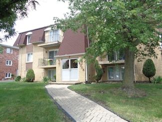 6305 Joliet Rd Unit 9, Countryside, IL 60525