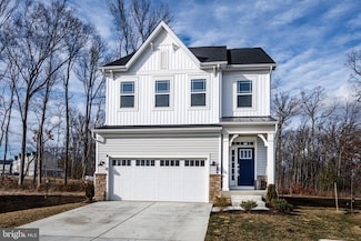 410 Waters Landing Dr, Essex, MD 21221