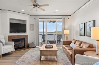 100 Trinity Pointe Dr Unit 4M, Camdenton, MO 65020