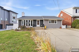 3 Linda Ln, Fairview, NJ 07022