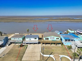 2061 County Road 230, Bay City, TX 77414