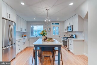 118 Lynhaven Dr, Alexandria, VA 22305