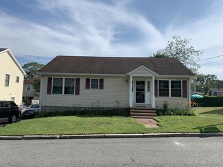 113 Primrose St, Fall River, MA 02720