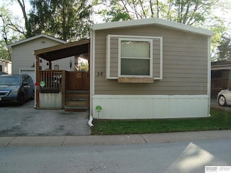 4208 N 127th Plaza Unit 38, Omaha, NE 68164